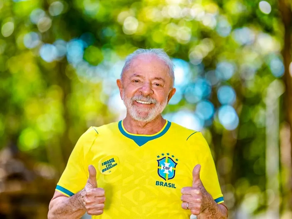 Lula é reeleito presidente do Brasil após vencer segundo turno contra Flávio Bolsonaro